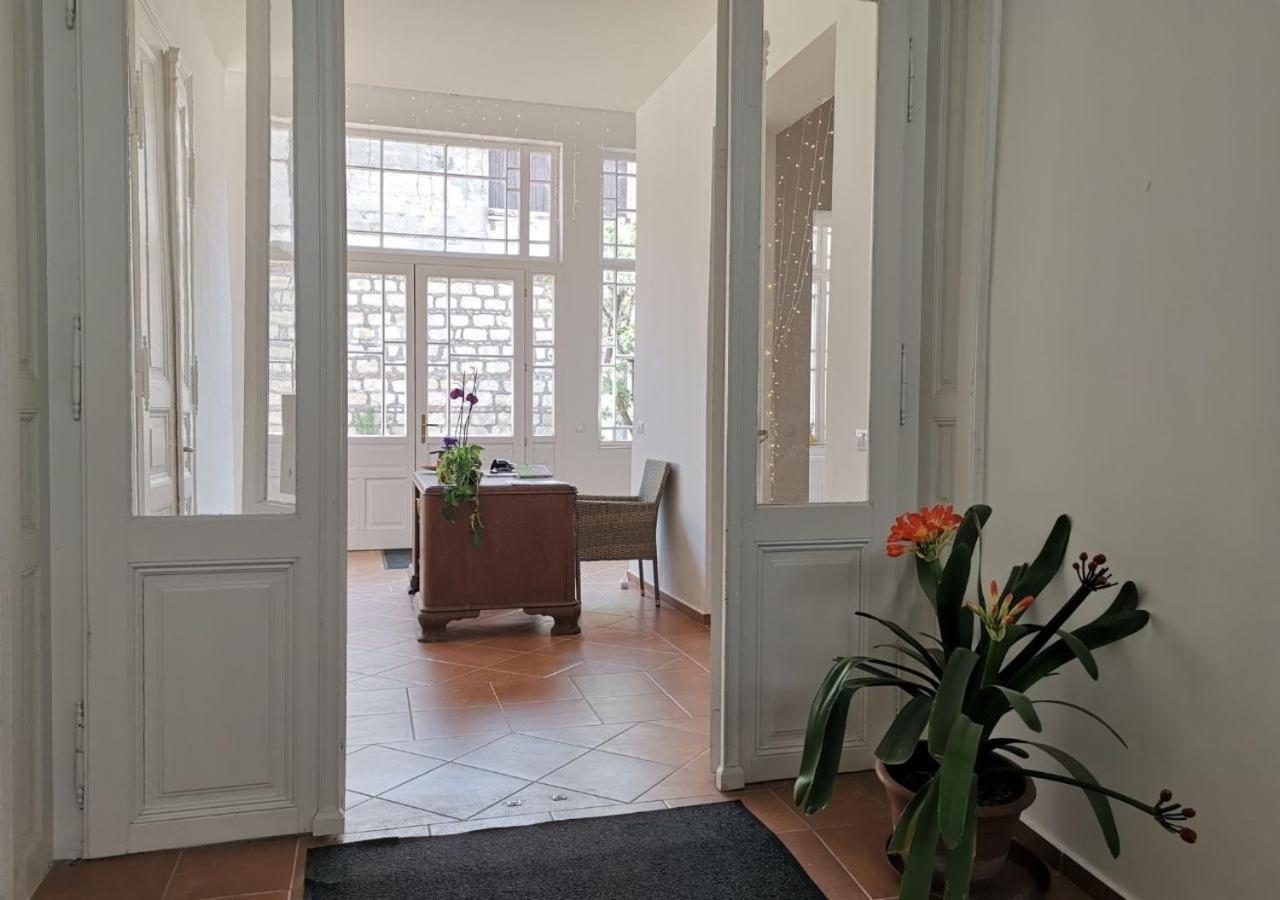 Villa Florencia Eger Bagian luar foto