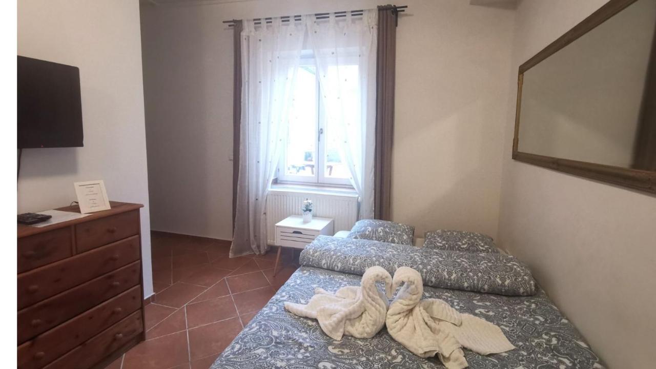 Villa Florencia Eger Bagian luar foto