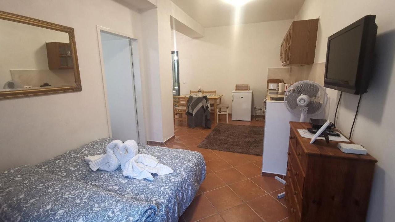 Villa Florencia Eger Bagian luar foto